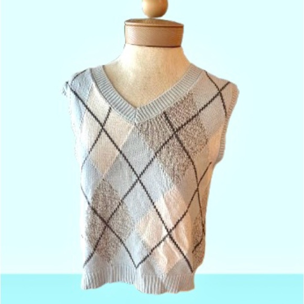 Sincerely Jules Argyle Knit Vest - Gray and Cream